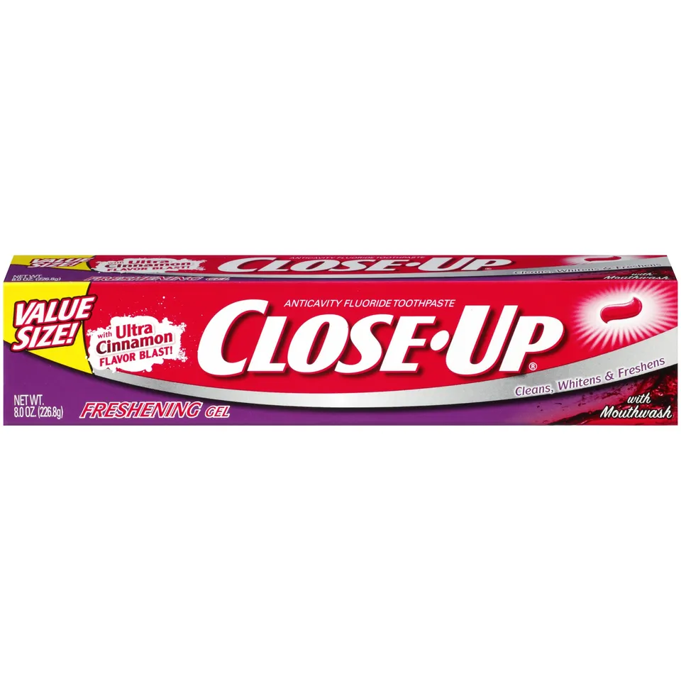 Close Up Cinnamon Red Gel Dentifricio Fluoro 226 g Cannella