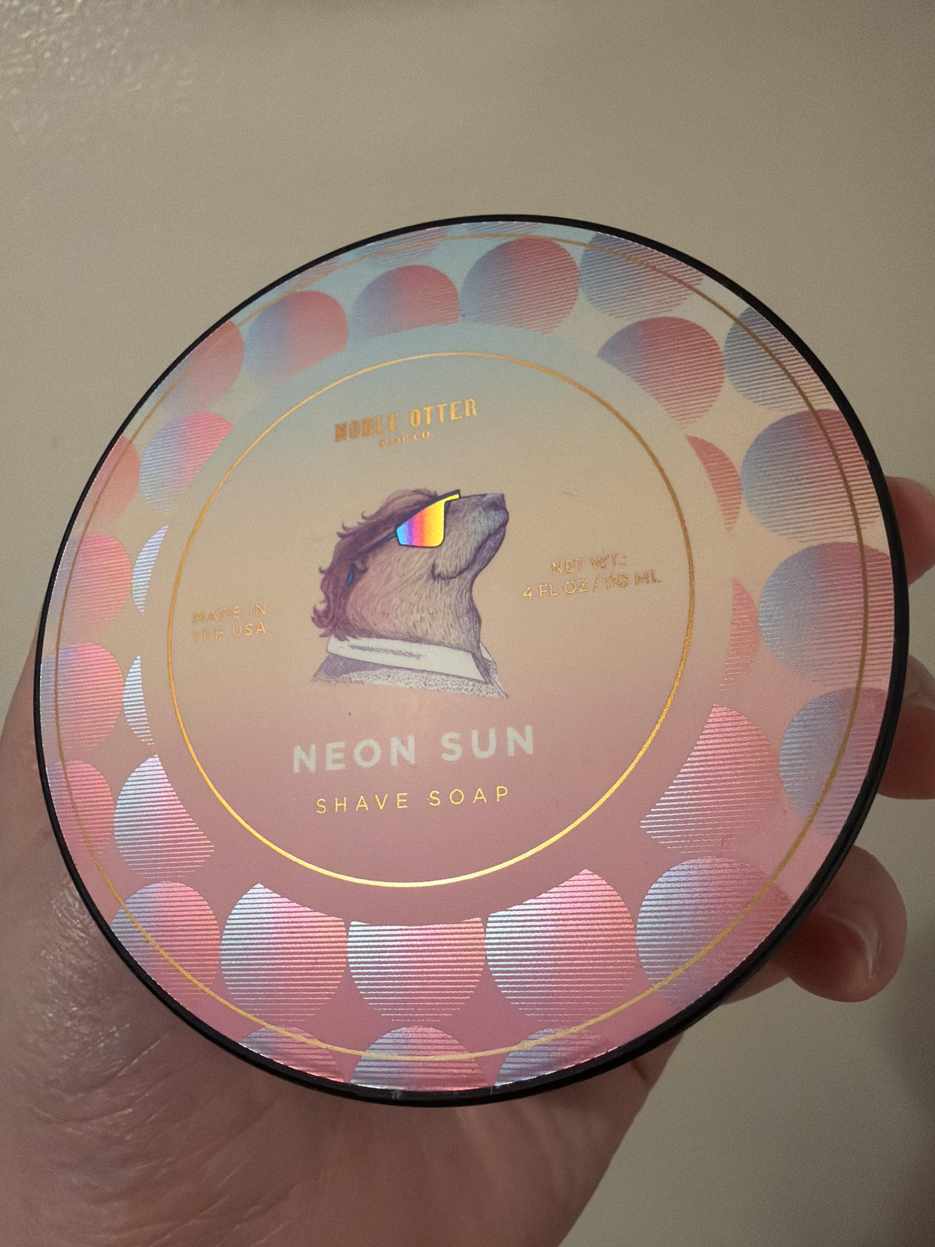 Noble Otter Neon Sun sapone da barba 4oz lime patchouli