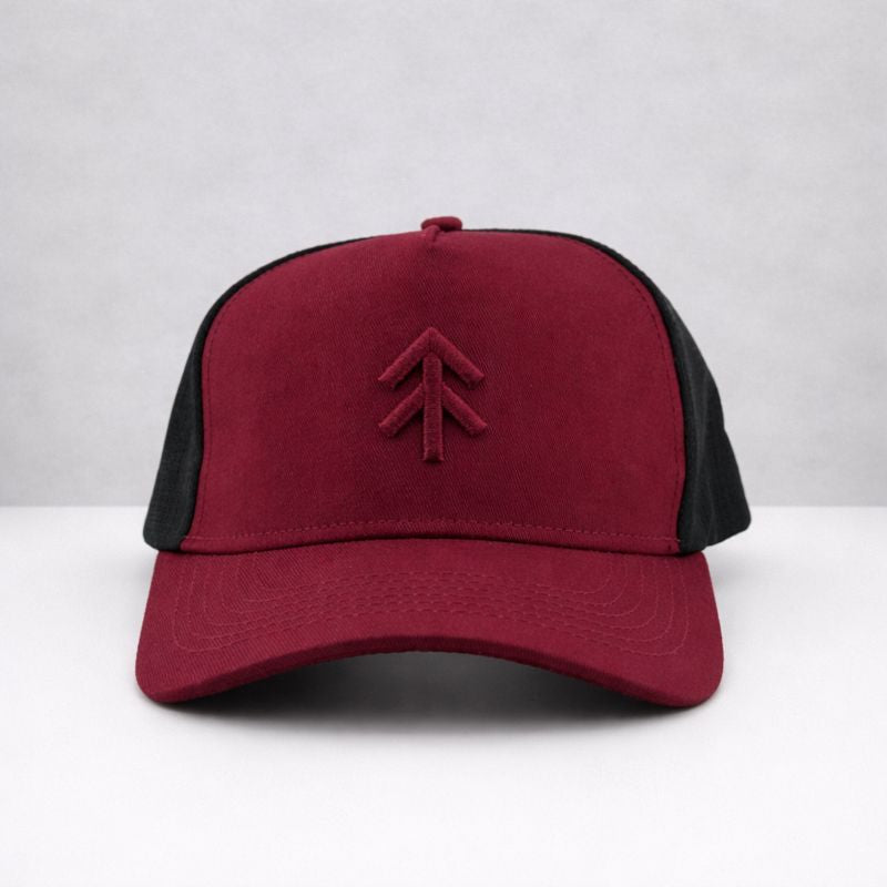 The Black Stuff Maroon Mesh Trucker Cap cappello bordeaux