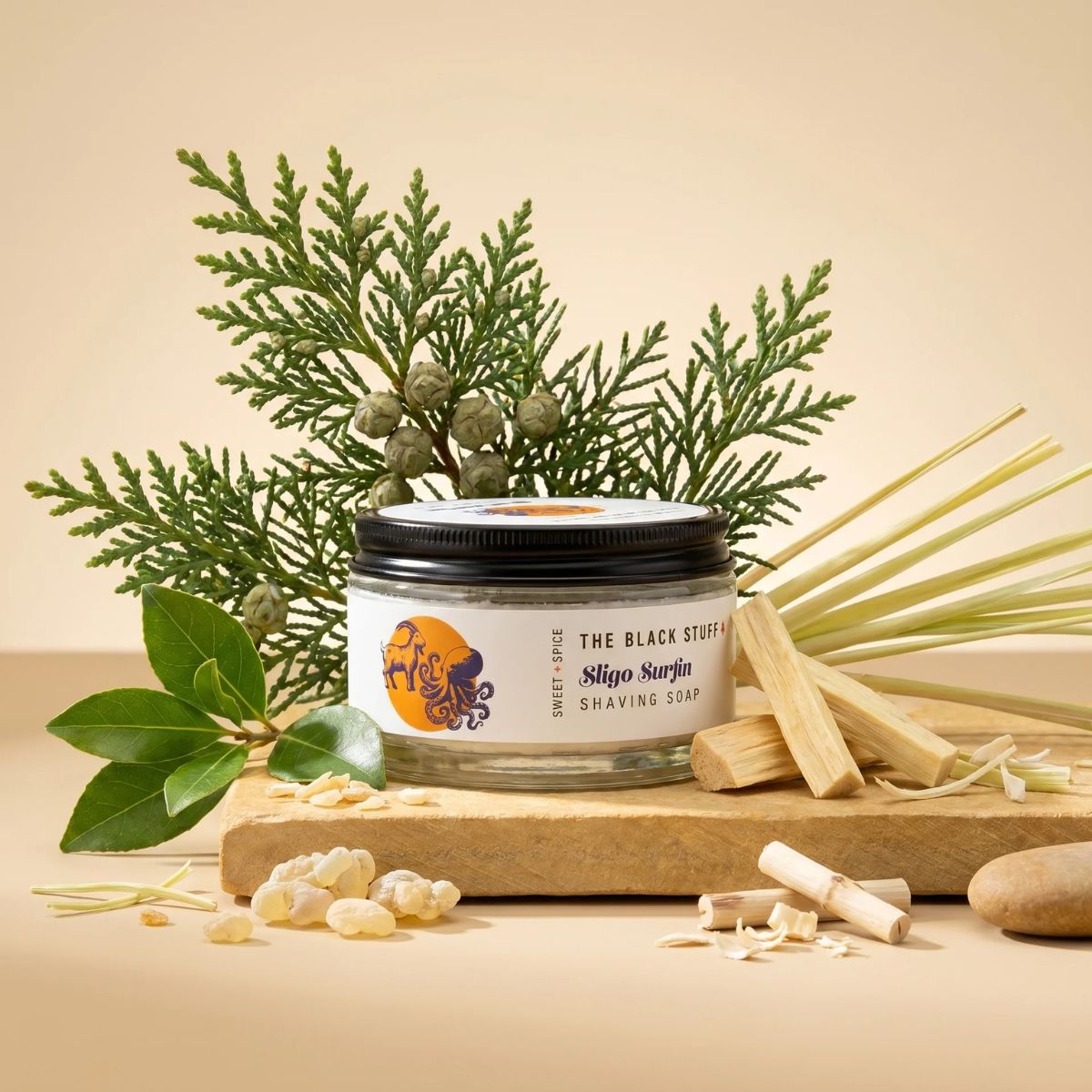 The Black Stuff Sligo Surfin sapone da barba 155g schiuma densa