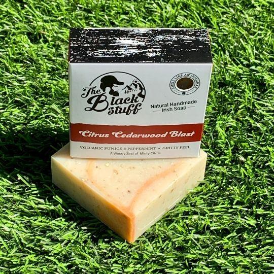 The Black Stuff Men's Bar Soap Citrus Cedarwood sapone scrub uomo