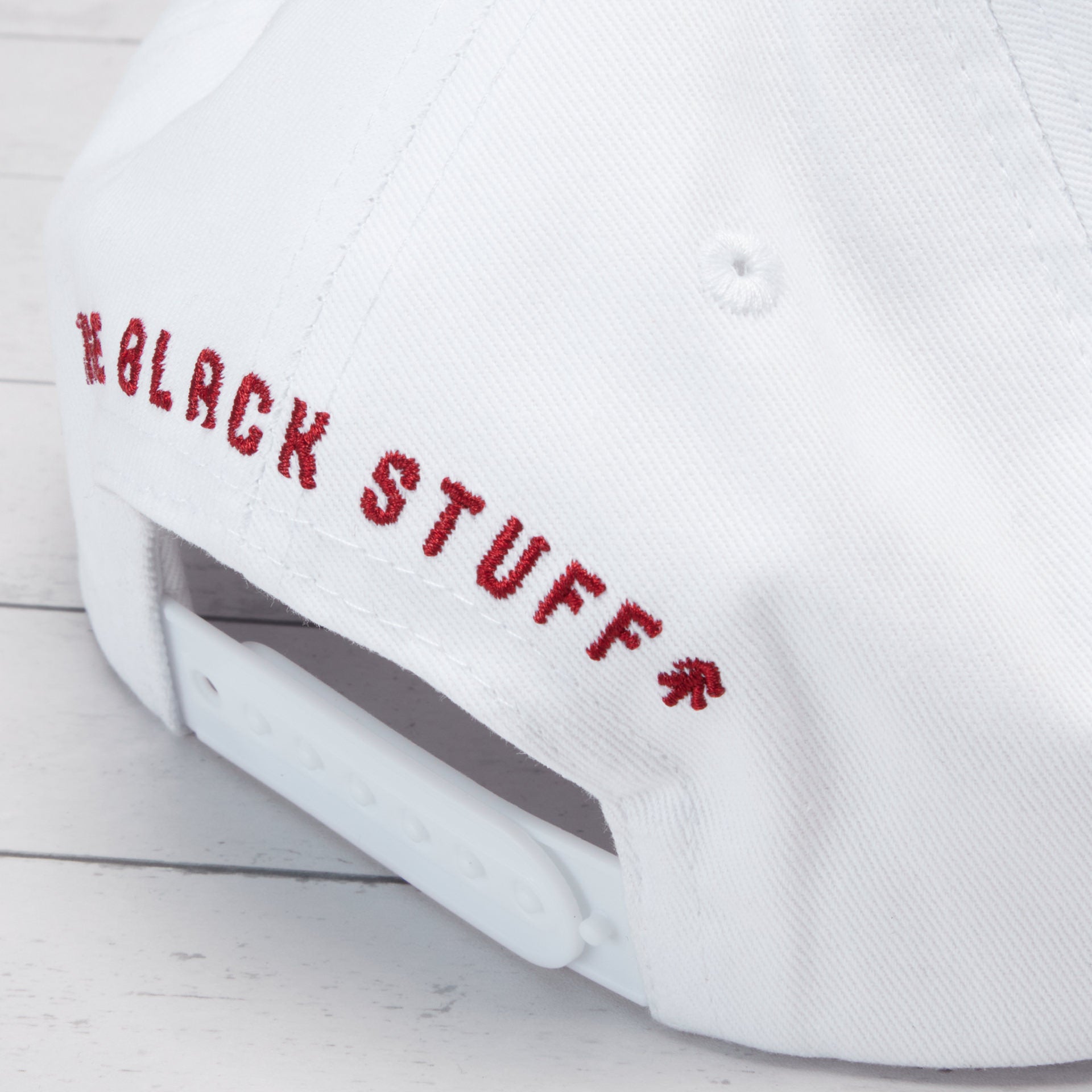 The Black Stuff Hats cappellino bianco taglia unica regolabile