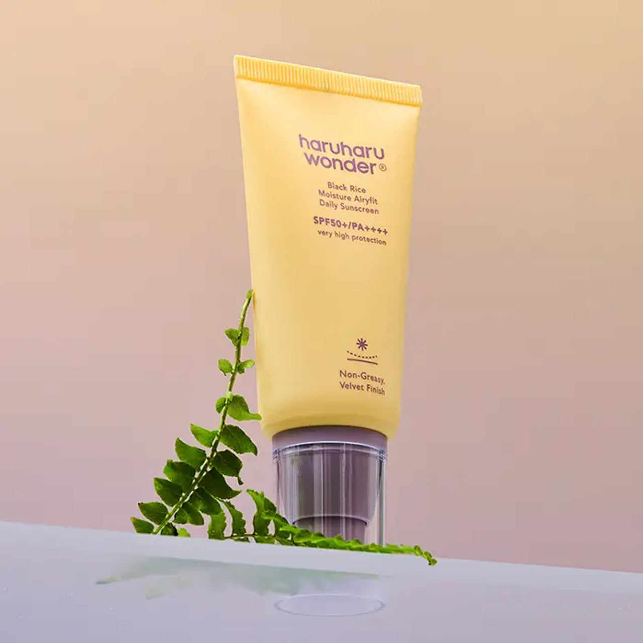 Haruharu Wonder Black Rice crema solare SPF50+ 50 ml satinata