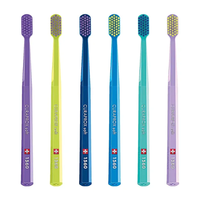 Curaprox CS 1560 spazzolino morbido colori assortiti setole CUREN